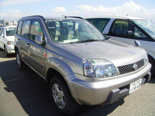 2000 Nissan X-Trail Photos