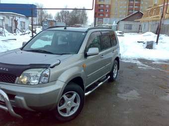 2000 Nissan X-Trail Images