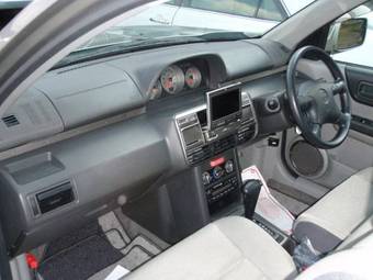 2000 Nissan X-Trail Pictures