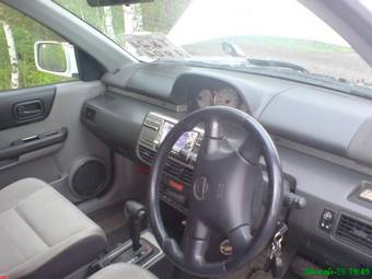 2000 Nissan X-Trail Pictures