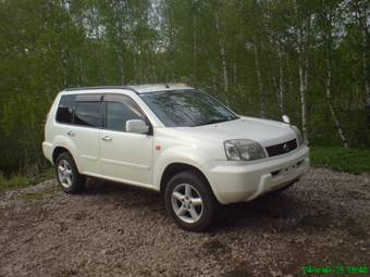 2000 Nissan X-Trail Photos