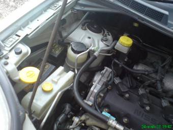 2000 Nissan X-Trail Images
