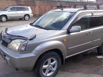 2000 Nissan X-Trail Photos