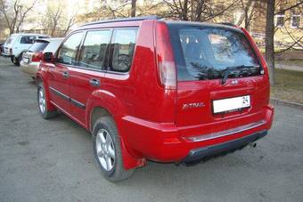 2000 Nissan X-Trail Photos