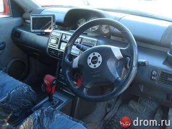 2000 Nissan X-Trail Photos