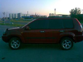 2000 Nissan X-Trail Photos