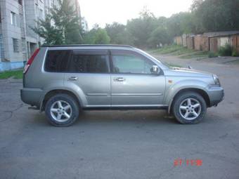 2000 Nissan X-Trail Photos