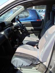 2000 Nissan X-Trail Photos