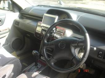 2000 Nissan X-Trail Pictures