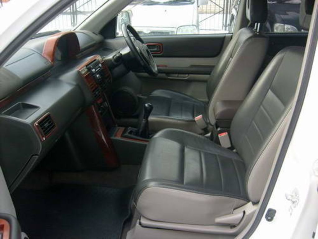 2001 Nissan X-Trail
