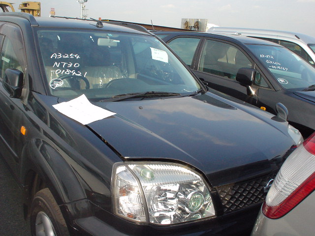 2001 Nissan X-Trail Photos