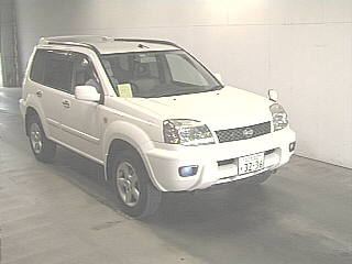 2001 Nissan X-Trail Photos