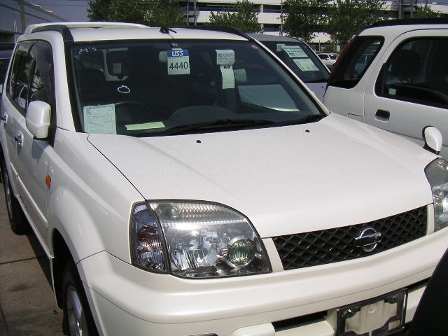 2001 Nissan X-Trail Photos