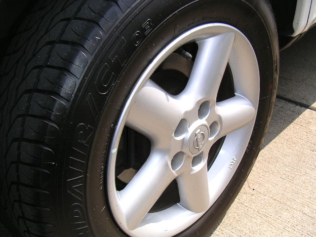 2001 Nissan X-Trail Photos