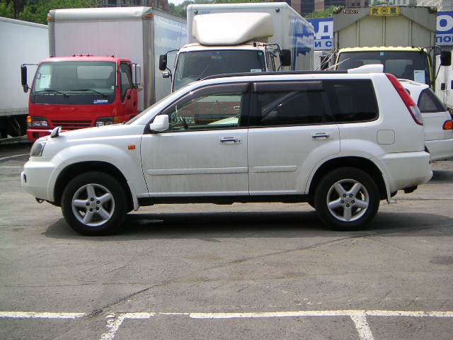 2001 Nissan X-Trail Pictures