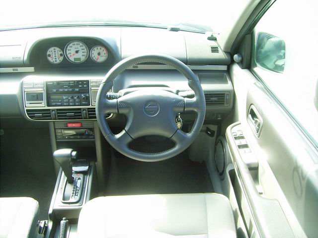 2001 Nissan X-Trail Photos
