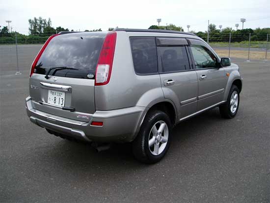 2001 Nissan X-Trail Pictures