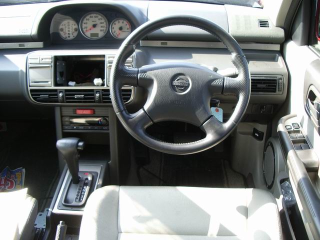 2001 Nissan X-Trail Pictures