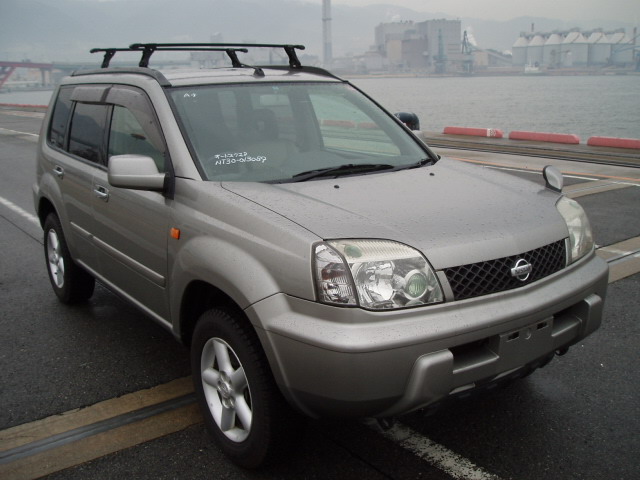 2001 Nissan X-Trail Photos