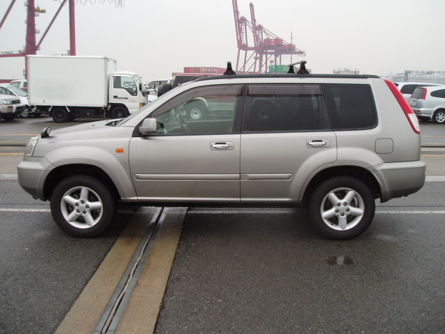 2001 Nissan X-Trail Pictures