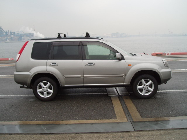 2001 Nissan X-Trail Wallpapers
