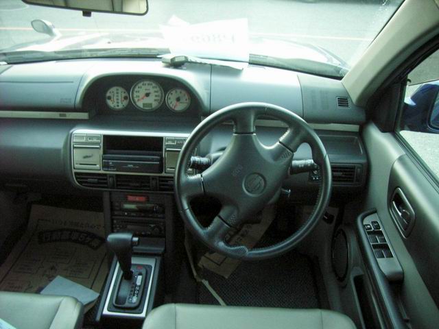 2001 Nissan X-Trail Pictures