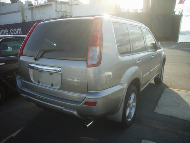 2001 Nissan X-Trail Pictures