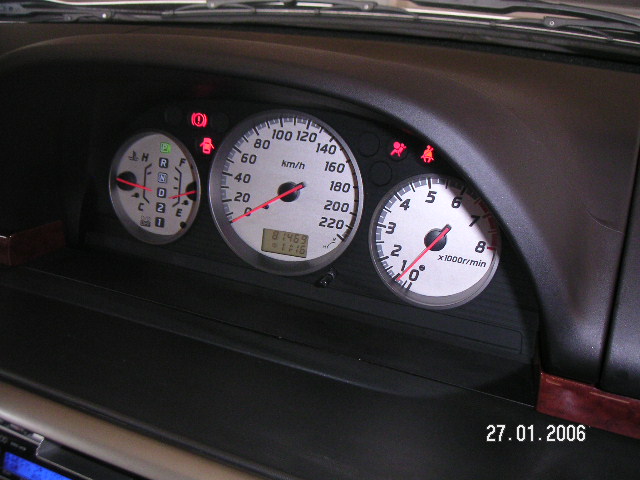 2001 Nissan X-Trail Photos