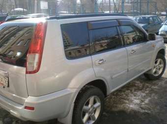 2001 Nissan X-Trail Photos