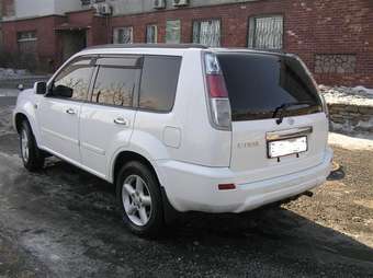 2001 Nissan X-Trail Photos