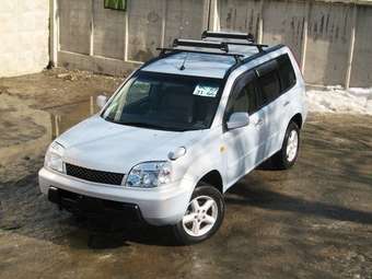 2001 Nissan X-Trail Photos