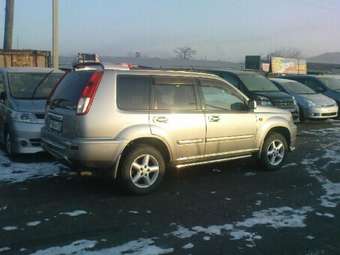 2001 Nissan X-Trail Photos