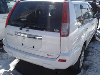 2001 Nissan X-Trail Photos