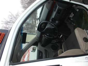 2001 Nissan X-Trail Pictures