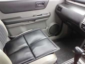 2001 Nissan X-Trail Wallpapers
