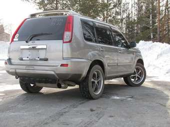 2001 Nissan X-Trail Photos