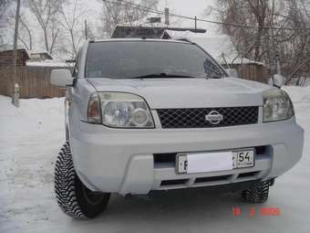 2001 Nissan X-Trail Images