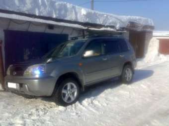 2001 Nissan X-Trail Photos