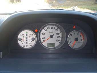 2001 Nissan X-Trail Pictures