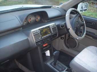 2001 Nissan X-Trail Pictures