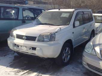 2001 Nissan X-Trail Photos