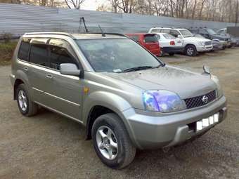 2001 Nissan X-Trail Photos