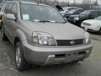 2001 Nissan X-Trail Photos