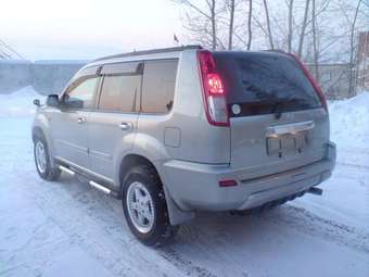 2001 Nissan X-Trail Wallpapers