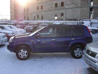 2001 Nissan X-Trail Photos