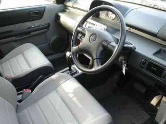 2001 Nissan X-Trail Wallpapers