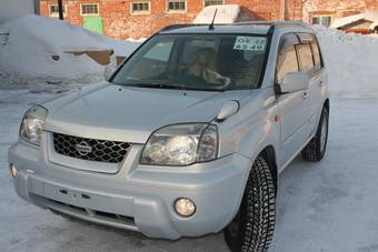 2001 Nissan X-Trail Images