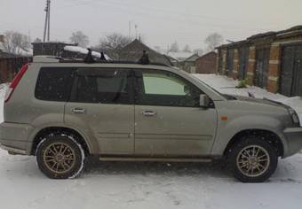 2001 Nissan X-Trail Photos