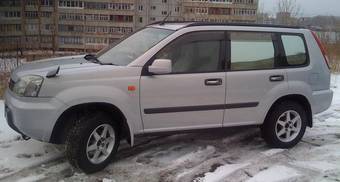 2001 Nissan X-Trail Photos