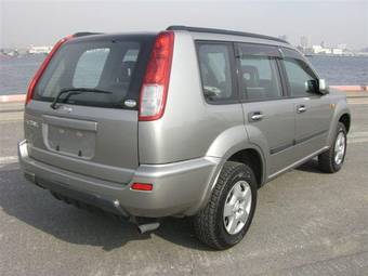 2001 Nissan X-Trail Photos